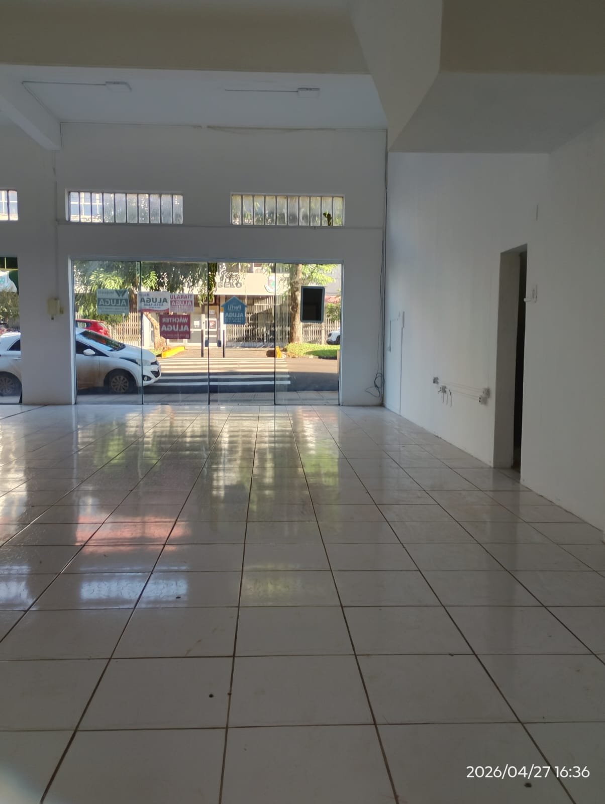 SALA COMERCIAL EM FRENTE PREFEITURA MUNICIPAL